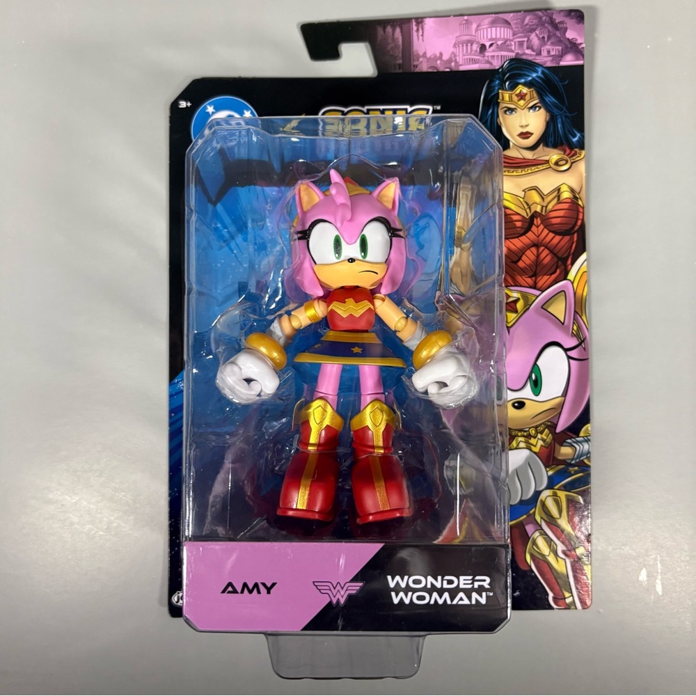 DC x Sonic the Hedgehog Amy as WONDER WOMAN 5” Action Figure